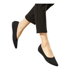 VIVALA  Black Pointed -Toe Ballet Flats. Ultra-soft knit upper. Size 36.